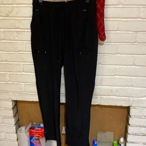 scrub pants😃(4 for  20)